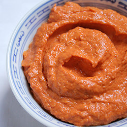 Roasted Red Pepper & Feta Hummus 烤甜椒乳酪鷹嘴豆泥