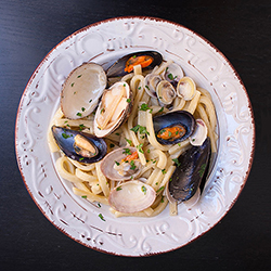 Scialatielli ai Frutti di Mare «In Bianco» 義大利綜合貝類海鮮麵 «白版做法»