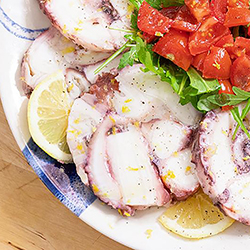 你看過這樣的章魚沙拉嗎？義式薄切章魚冷盤 Italian-style octopus carpaccio